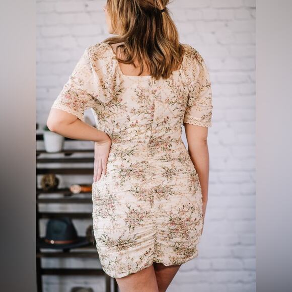 Free The Roses Endless Ross Floral Mini Dress Embroidered Ruched size Large - Picture 2 of 10